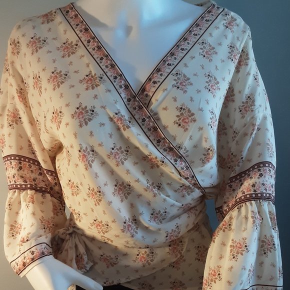 NWT FLORAL WRAP BLOUSE by MAX STUDIO - Picture 1 of 10